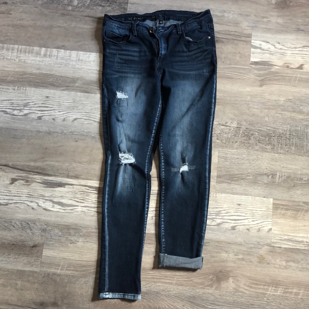 Distressed jeans sz10